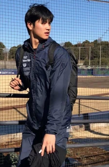 【画像】大谷翔平さん、野球の才能がなかったとしてもモデルでメシが食えそうなイケメンだったｗｗｗｗ